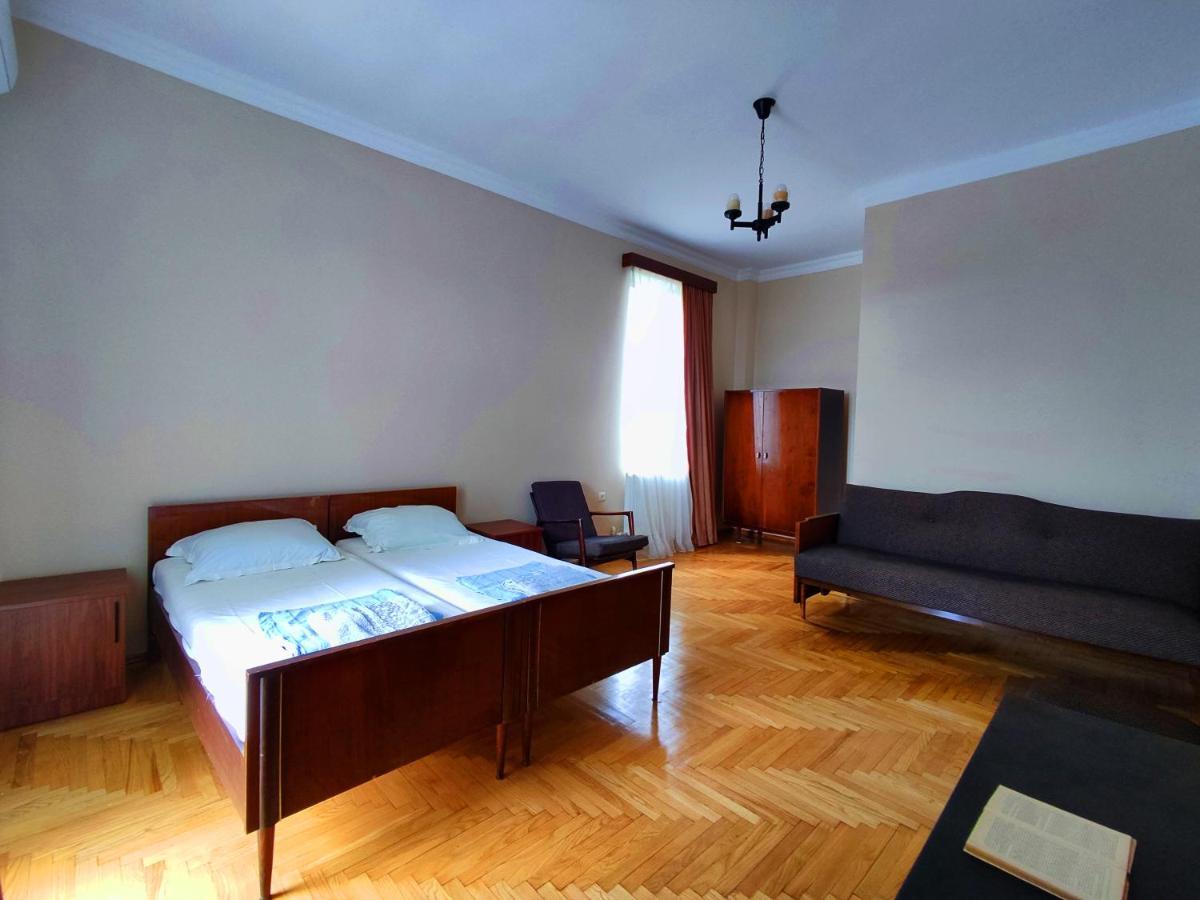 Guesthouse White Swan Kobuleti Luaran gambar