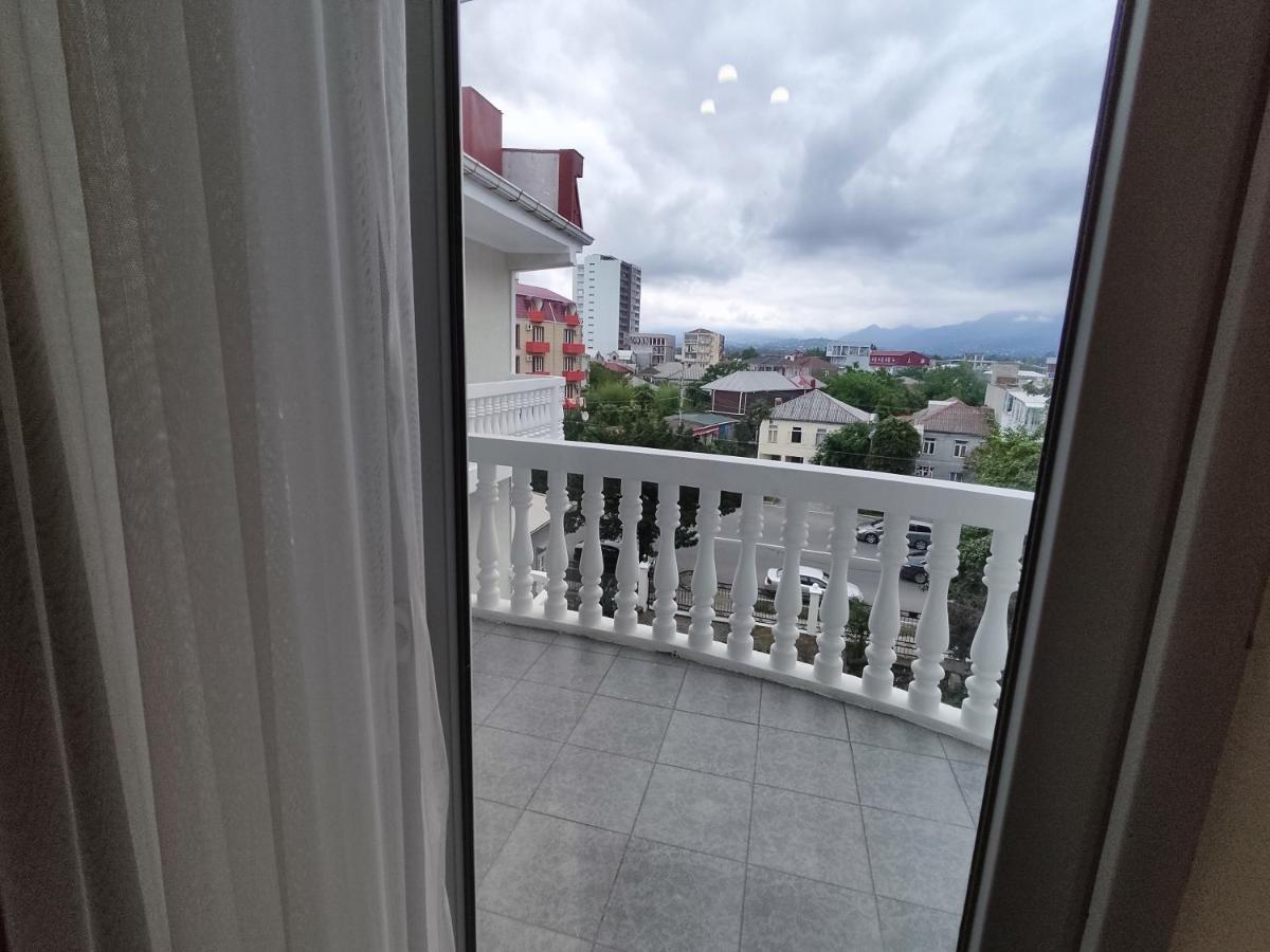 Guesthouse White Swan Kobuleti Luaran gambar
