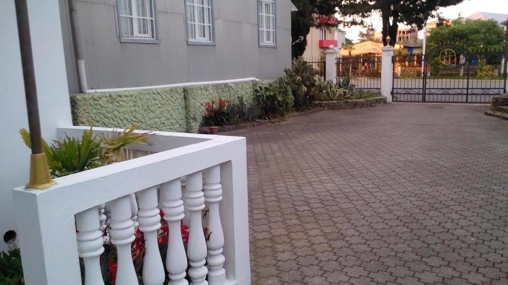Guesthouse White Swan Kobuleti Luaran gambar