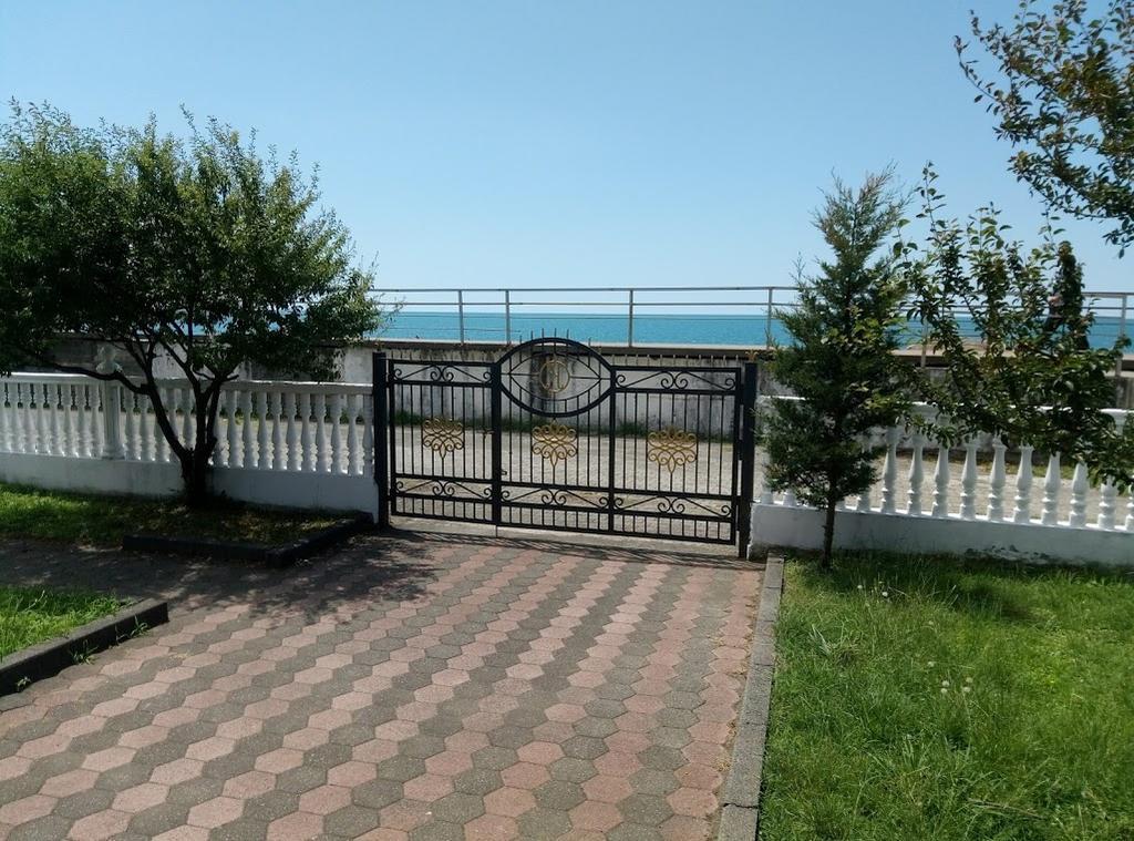 Guesthouse White Swan Kobuleti Luaran gambar