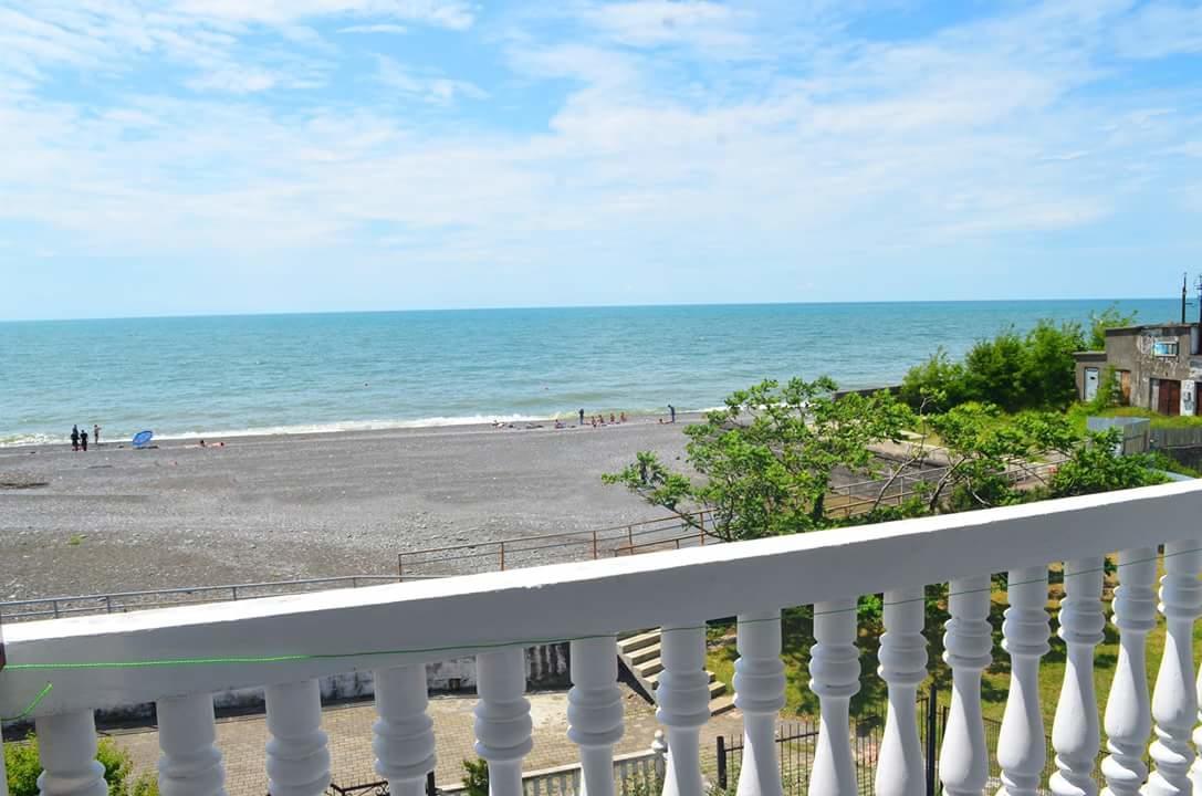 Guesthouse White Swan Kobuleti Luaran gambar